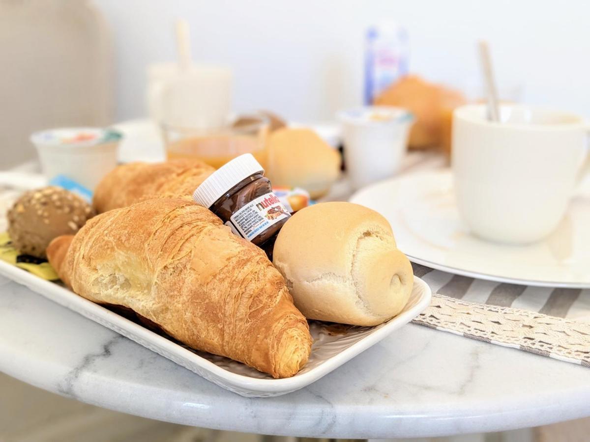 Casal Del Pigno Bed & Breakfast Peschiera del Garda Eksteriør bilde