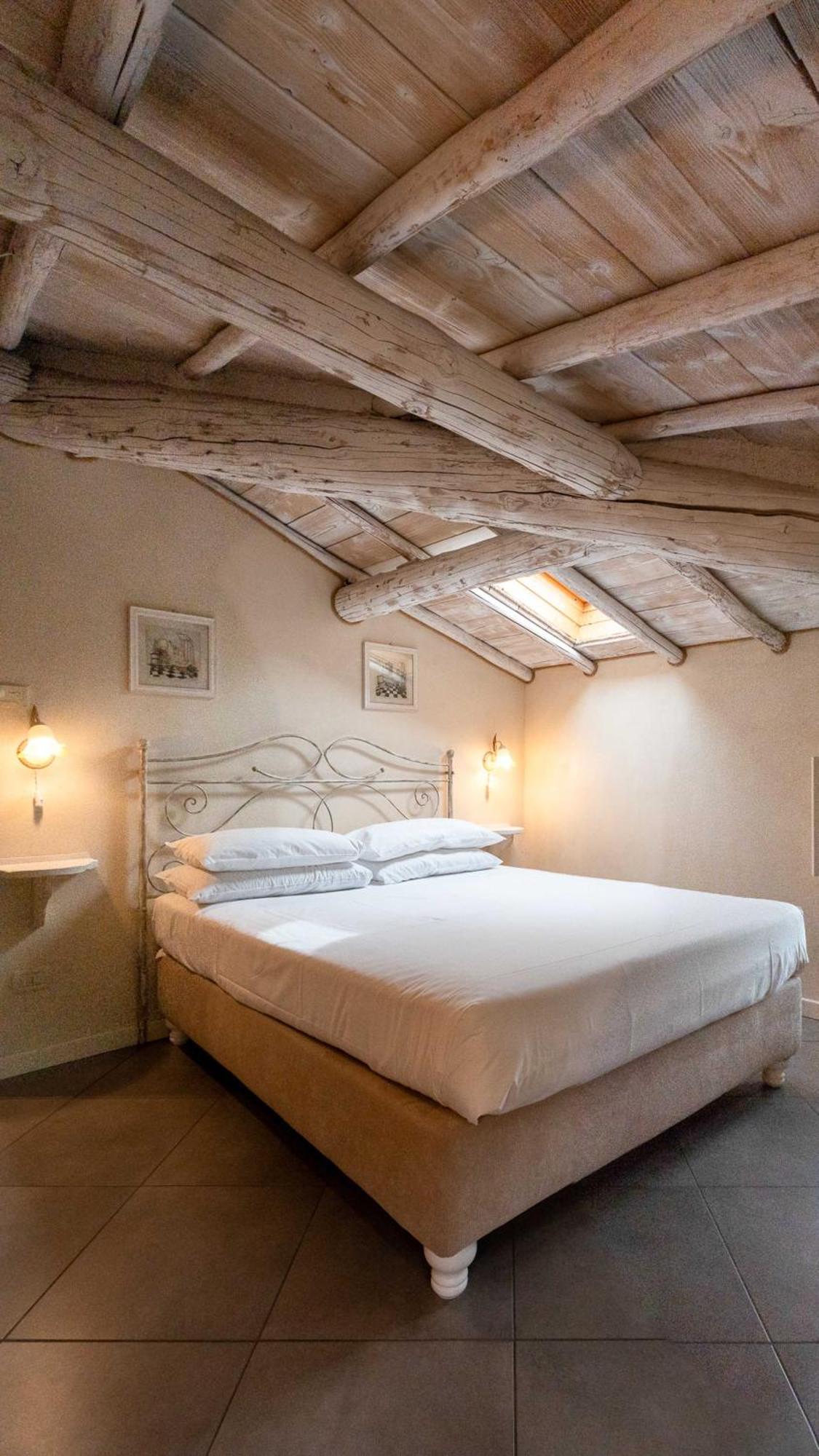 Casal Del Pigno Bed & Breakfast Peschiera del Garda Eksteriør bilde
