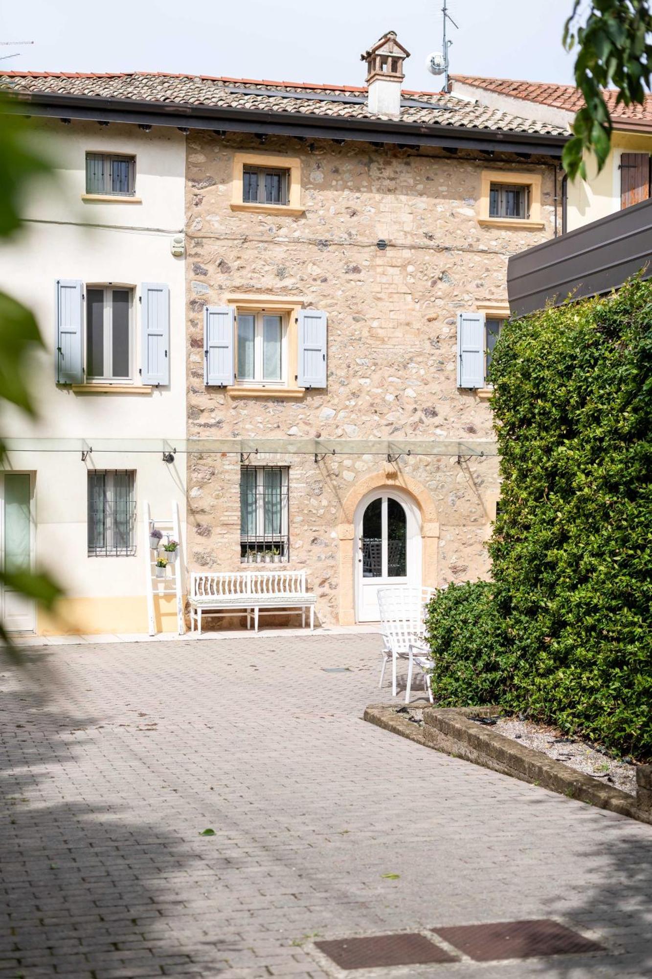 Casal Del Pigno Bed & Breakfast Peschiera del Garda Eksteriør bilde